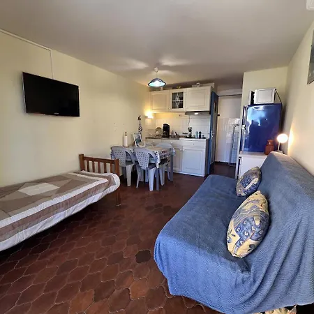 005 - Cap D'agde Avec Parking Avec Accès à La De La Roquille Agde