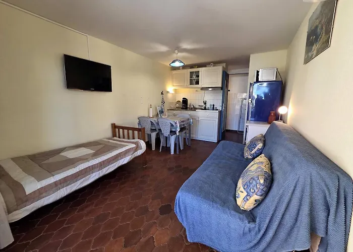 005 - Cap D'agde Avec Parking Avec Accès à La De La Roquille Agde